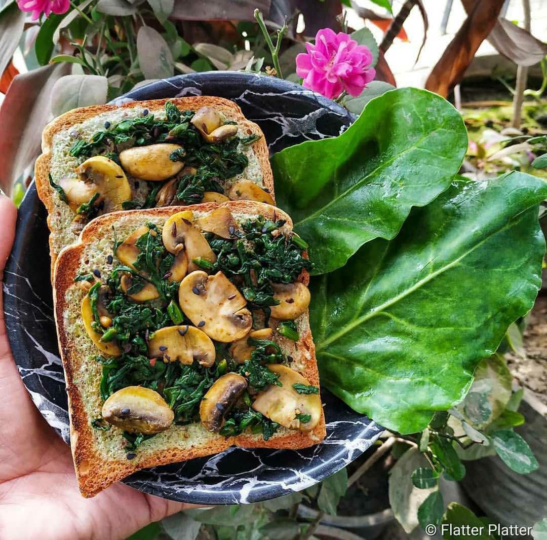 Mushroom Spinach Toast