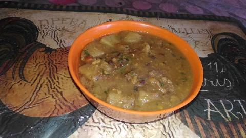 Black Gram And Potato Curry