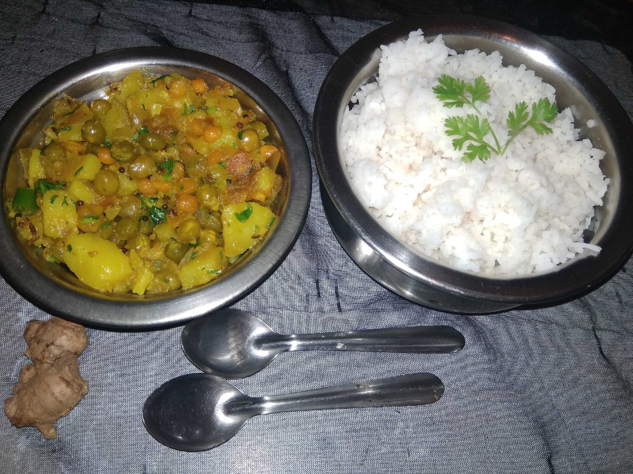 Potato Peas Curry