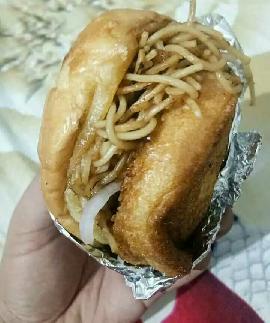 Noodles Burger 