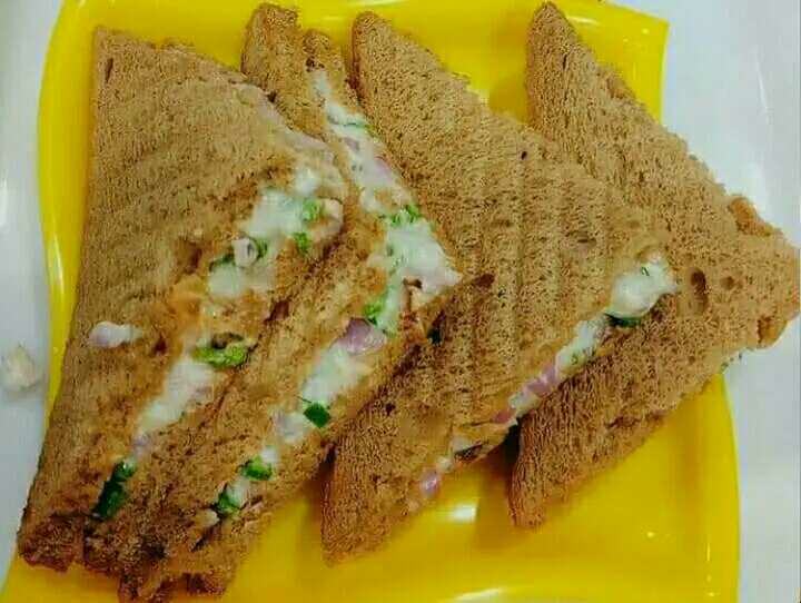 Mayonese Corrinder Sandwich 