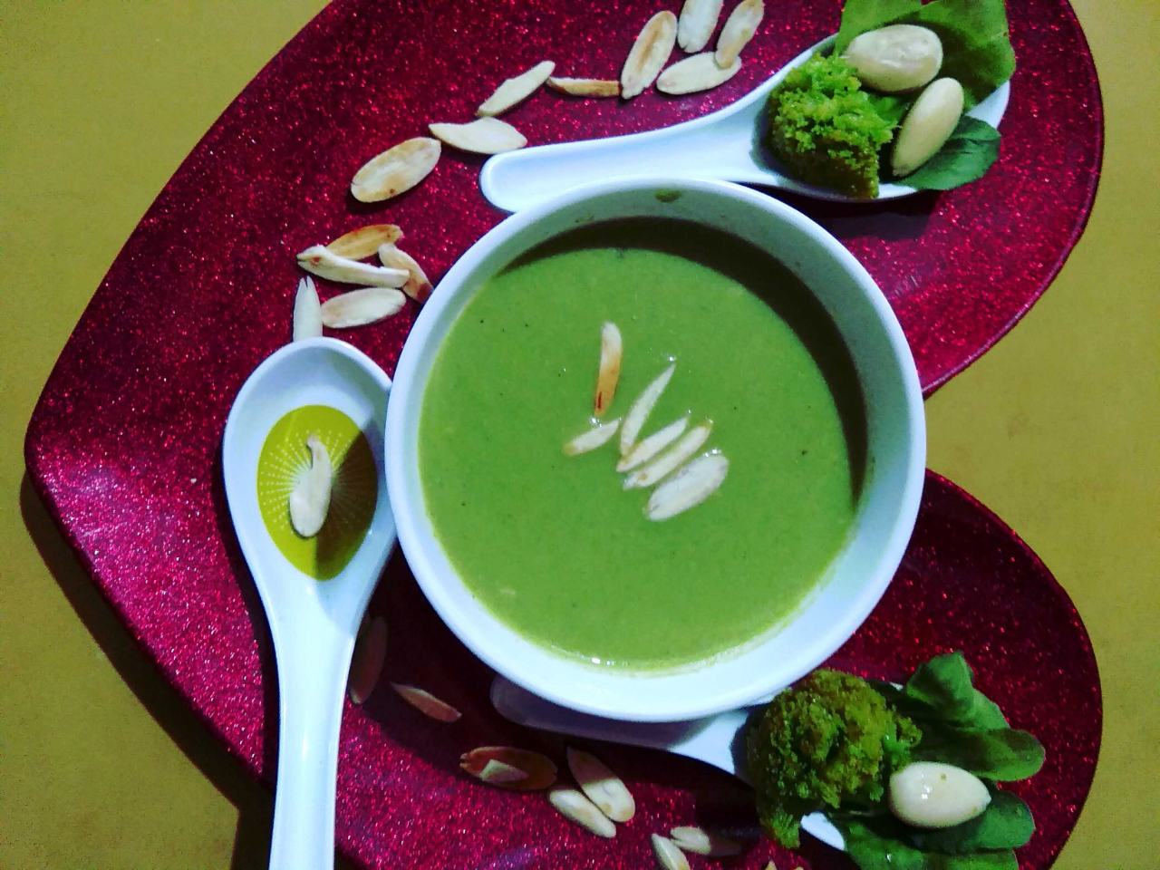 Broccoli almonds Soup