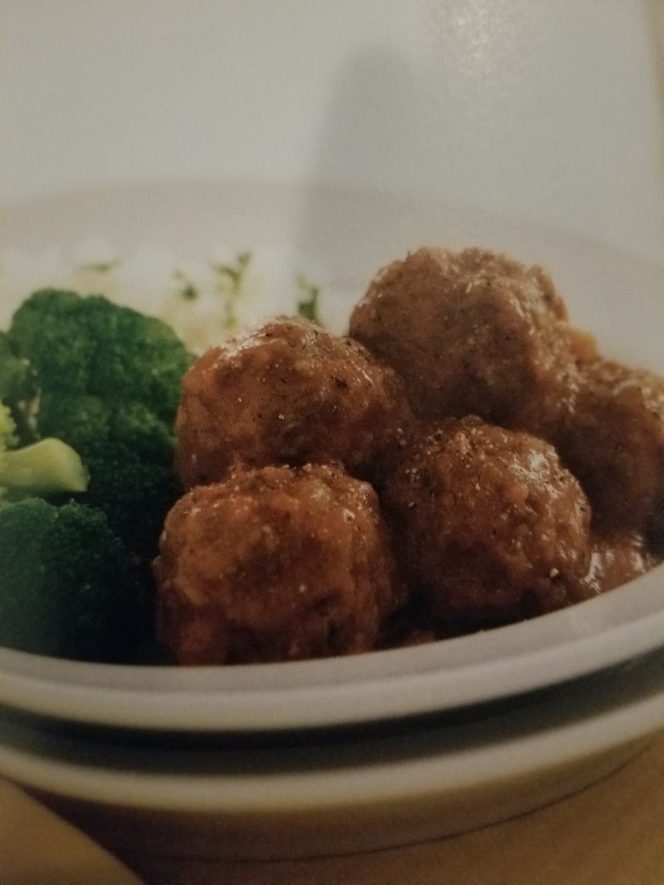 Meatballs In Applesauce with Rice and Broccoli