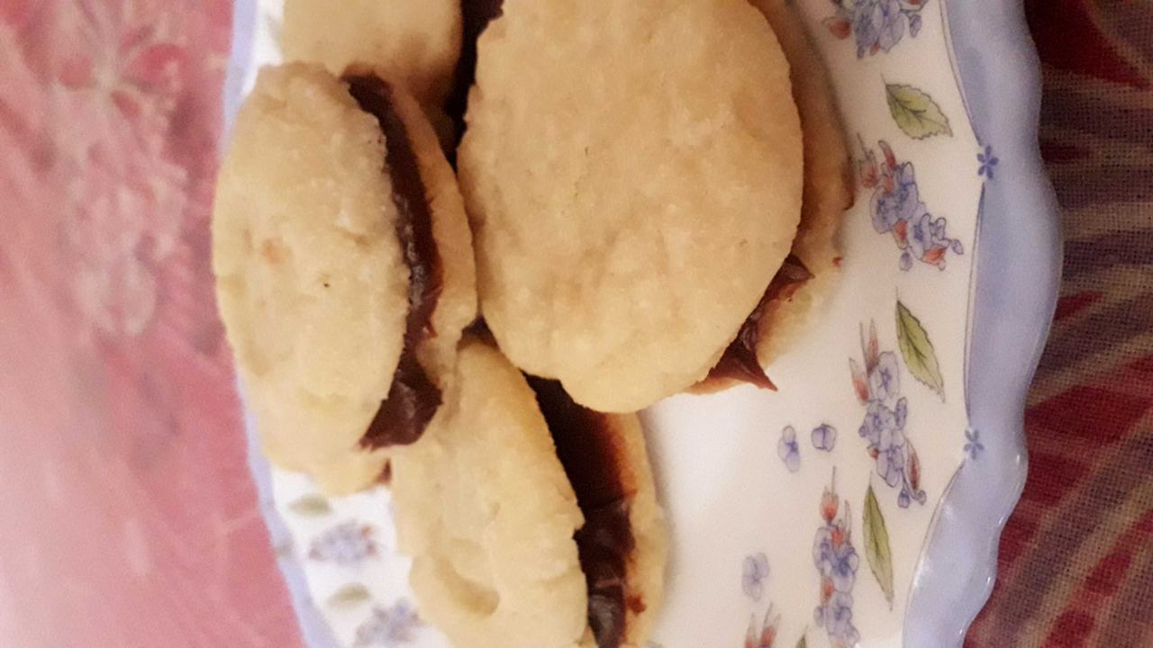 Ghee Cookies Choco Sandwich ( 4 Ingredients Recipe )