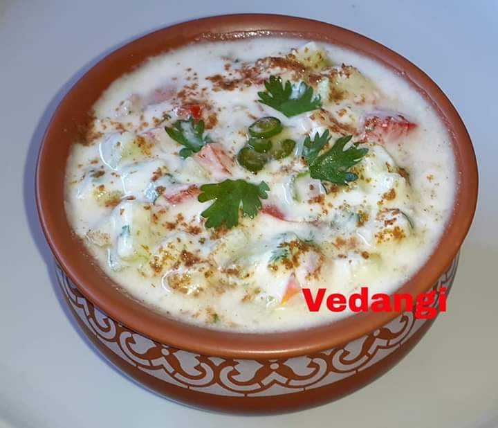 Cucumber & Tomato Raita