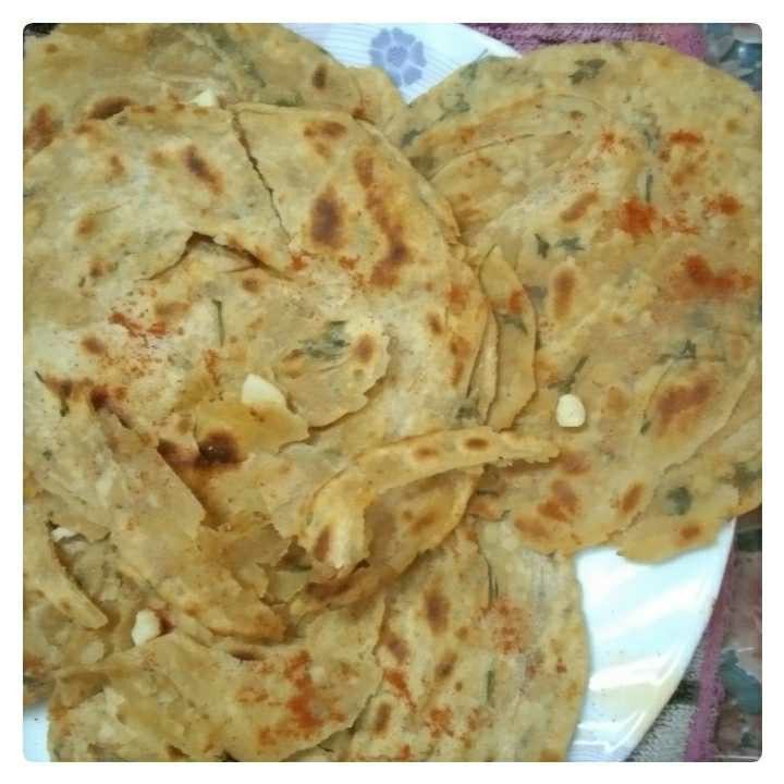 Garlic Laccha Paratha Recipe